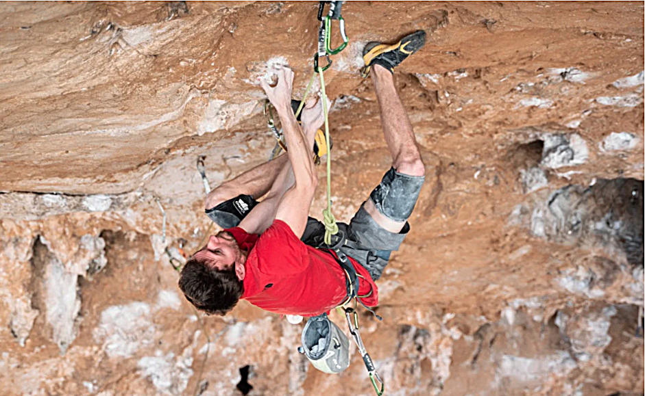 Stefano Ghisolfi climbing L’Arenauta (F9b), Italy. Photo: Sara Grip